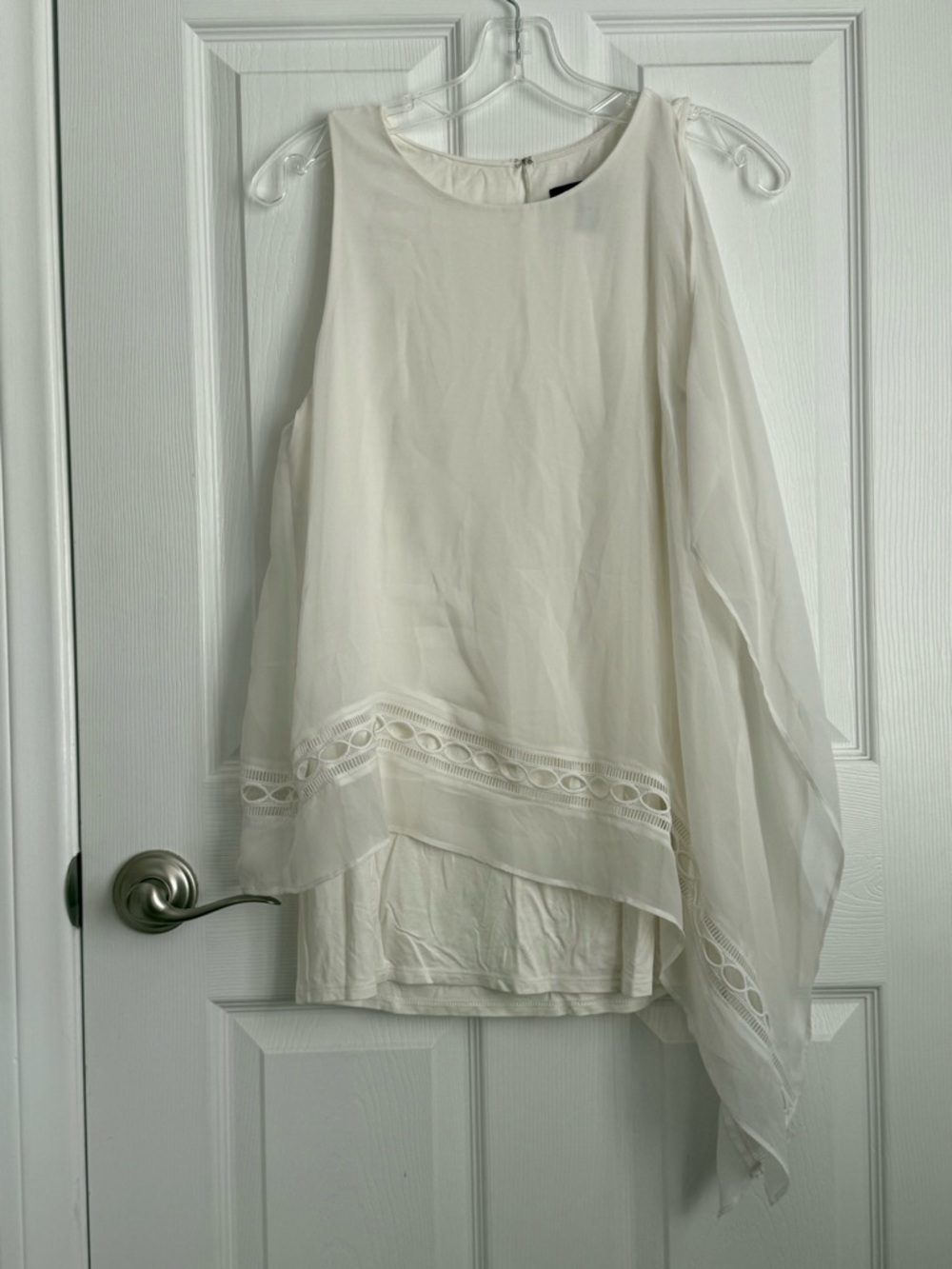 White House Black Market Ivory Sleeveless Shell Top